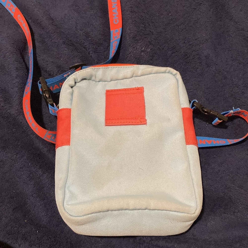Small CHANEL handbag - Picture 2 of 2